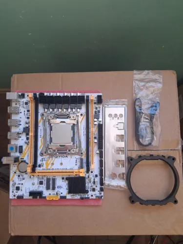 X99 QIYIDA Branca + Xeon E5-2630 V4 (Testado / Sem RAM)