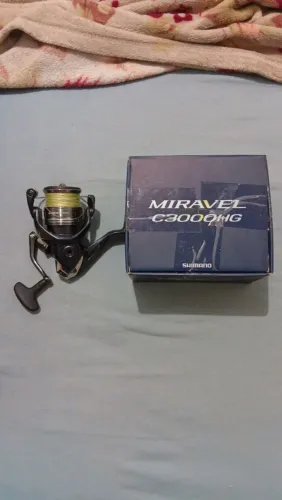 Molinete Shimano miravel 3000