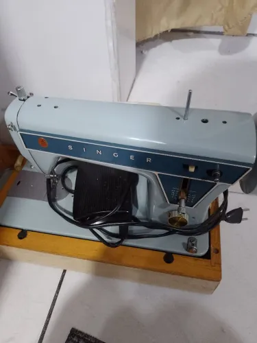 Máquina de custura