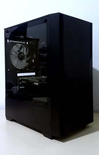 PC GAMER RYZEN 7 1800X, RX 550 4GB , 16GB RAM DDR4, SSD KINGSTON, FONTE CORSAIR