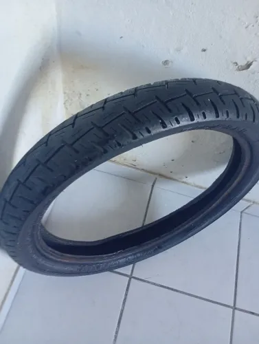 Pneu 90/100 R18