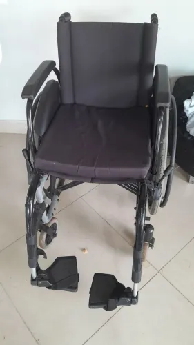 Cadeira de Rodas 