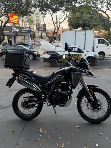 Shi 250cc Quitada apenas 5milKm 