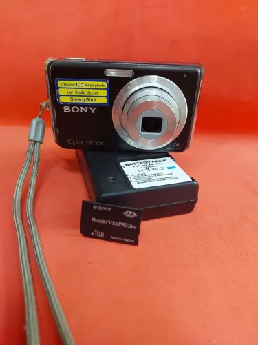Câmera Sony Cyber-Shot W180 funcionando