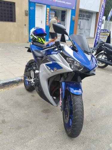 Yamaha R3 2016