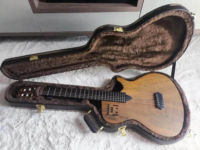 Violão caimbé