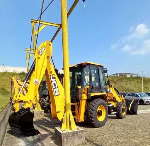 Retroescavadeira JCB 3CX
