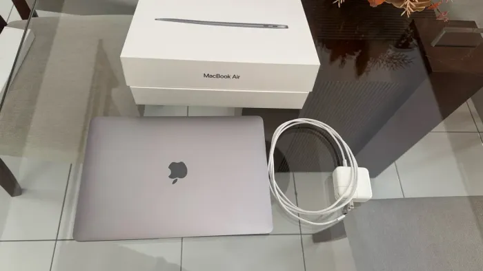 MacBook Air 13 2019 Intel i5, 8 GB, 128 GB, completo na caixa