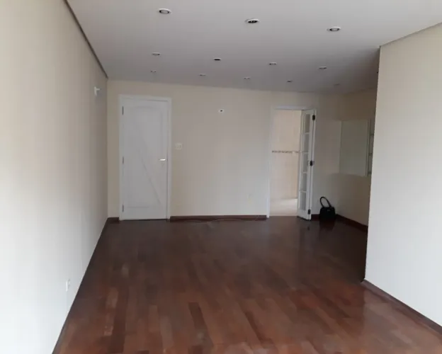 Baixou o preço - Locação apto 130m - 3 dorm sendo 1 suite e 2 vagas - com lazer - otima lo