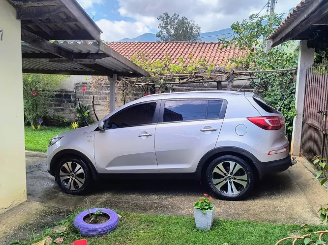 Kia Motors Sportage LX 2.0 16v/ 2.0 16V Flex Aut. 2013
