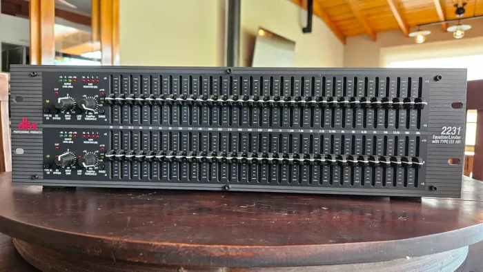 Equalizador DBX 2231