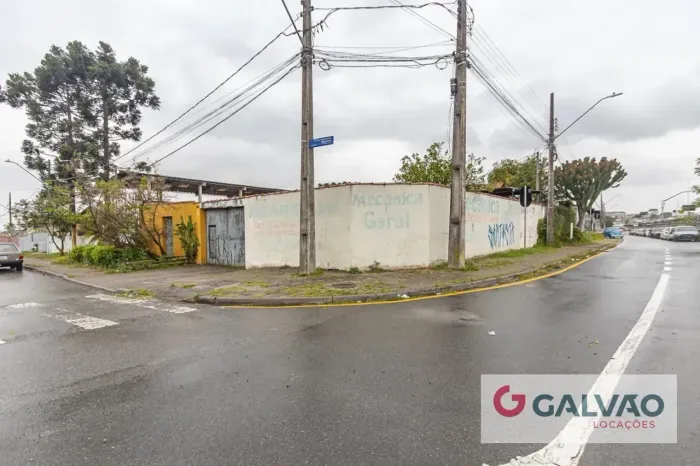 Casa Comercial para Locação na BR-116 | Tarumã | Excelente Visibilidade para o Segmento Au