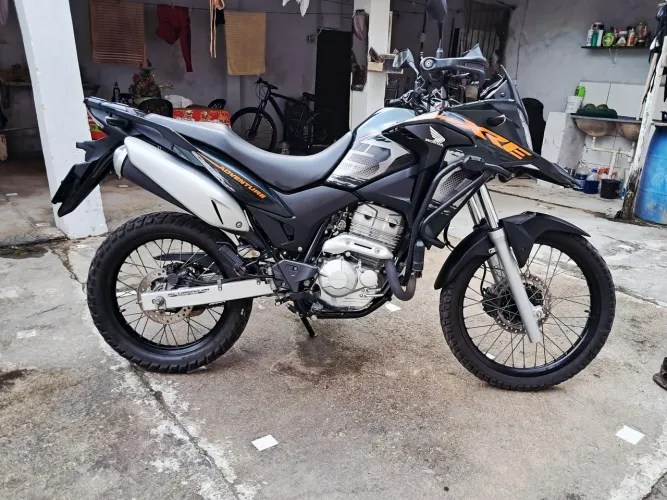 XRE 300 2021 ADVENTURE