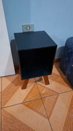 Puff e Mesa de Cabeceira Para Doação