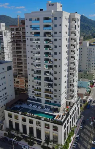 Apartamento em Itapema a 200m do Mar com Lazer Completo