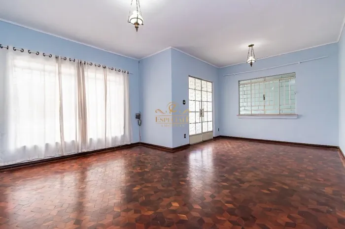 CASA COMERCIAL AMPLA PARA LOCAÇÃO | CURITIBA - PR