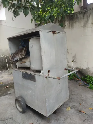 Doa-se carrinho para lanches