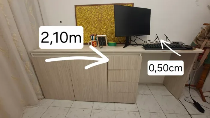 Mesa de escritório planejada