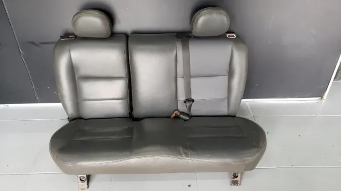 Banco traseiro Ford Focus hatch 2001 a 2008 c/ Detalhes LEIA