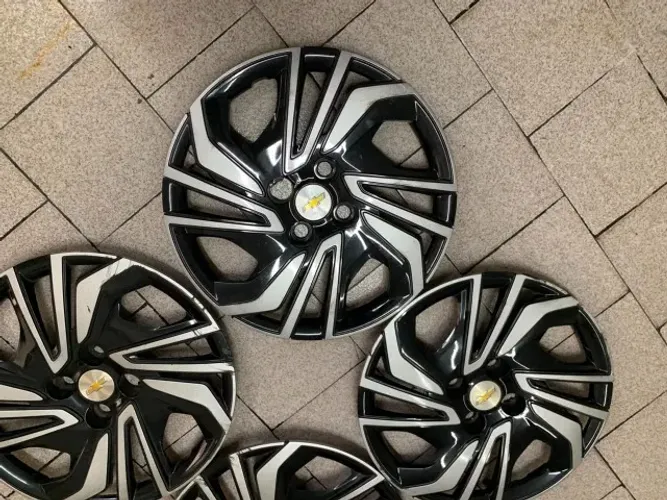 Jogo Calotas Originais Onix Hatch e Sedan 2020 a 2025 (52181465) Aro 15 - Usadas
