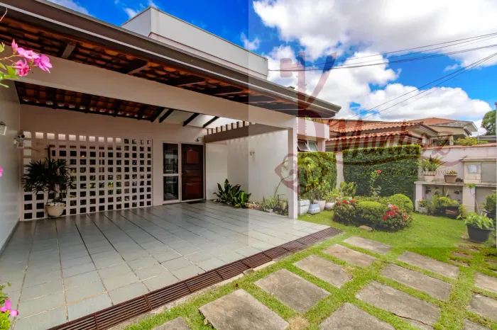 Locação, Casa bairro Jardim da Saúde, com 360m², terreno de 400m², 2 ou até 4 vagas,