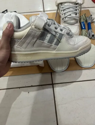 Tenis adidas forum low bad bunny branco