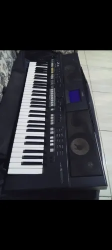 Teclado Yamaha psr.650