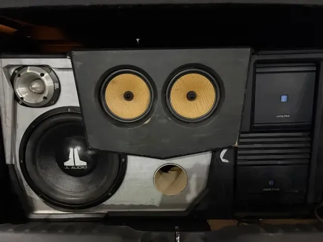 KIT SOM AUTOMOTIVO COMPLETO - JL Audio, JBL, Bravox, Alpine