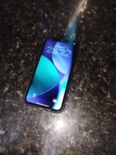 iPhone 11 - 128gb