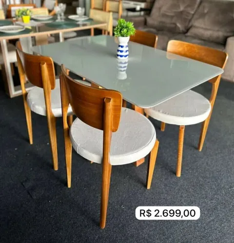 Mesa de jantar 4 cadeiras tampo de vidro 