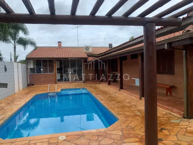 Casa à venda com 02 dormitórios, no Jd. Voluntário Pedro Freitas em Iracemapolis