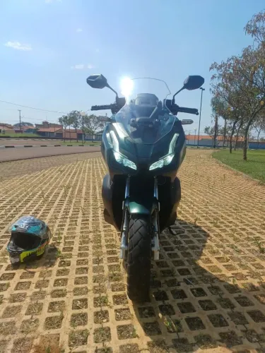 Único dono 6851 km com nota fiscal