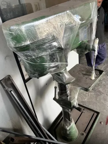 Furadeira de bancada industrial 