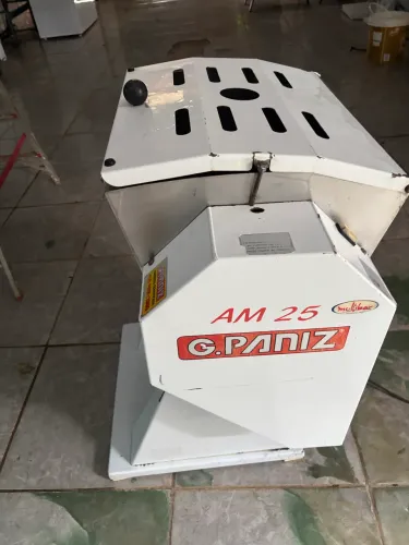 Masseira gpaniz 25 kilos usada