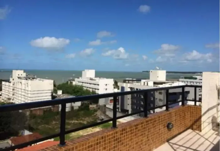 APTO 2 QUARTOS, FRENTE MAR, UMA QUADRA DA PRAIA