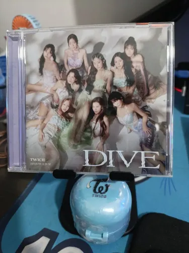 CD TWICE DIVE +CÁPSULA LACRADA