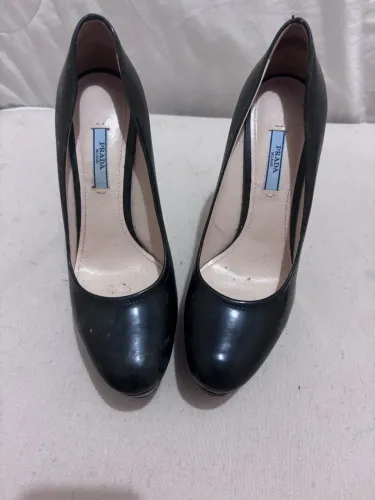 Scarpin Prada Preto