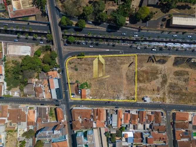 Vende terreno Centro 4.500m²