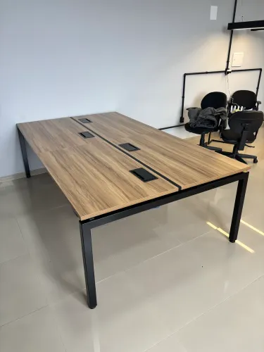 Plataforma mesa para escritório 4 lugares