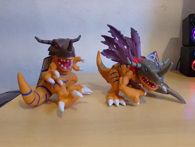Digimon Greymon e MetalGreymon Dynamotion Bandai