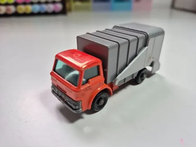 Matchbox Lesney Ford Refuse Truck