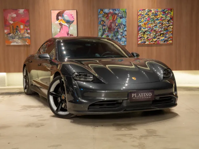 Porsche Taycan Turbo (elétrico) 2022