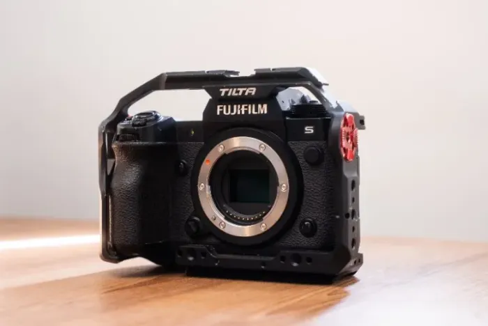 Fujifilm XH2s + Cage Tilta