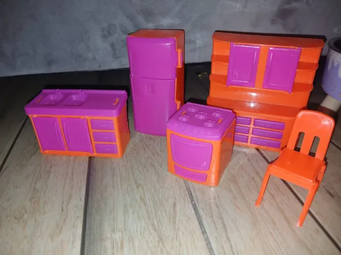 Lote móveis diversos brinquedos