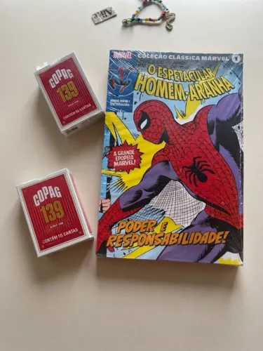 KIT HD ?O ESPETACULAR HOMEM ARANHA? + 2 UNIDADES DO BARALHO COPAG