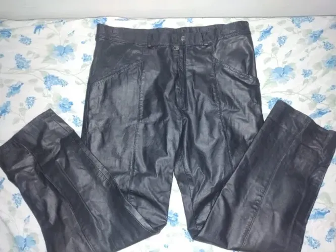 Calça Impermeável couro sintético Gótico/Metaleiro/Motociclista