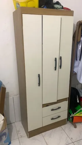 Guarda roupas solteiro
