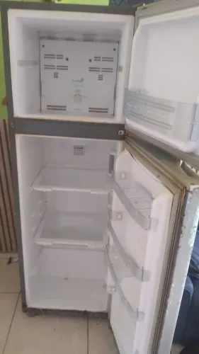 Geladeira /Gelo seco