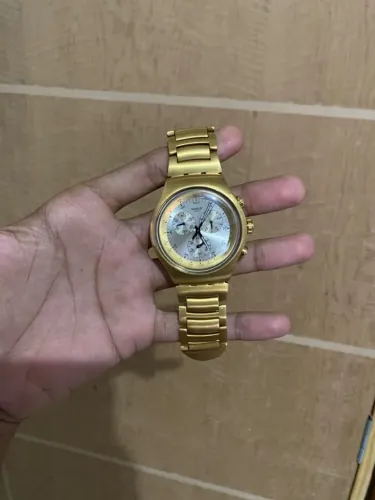Swatch Cara Branca Dourado 