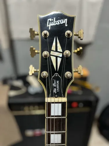 Gibson Chinesa Malagoli
